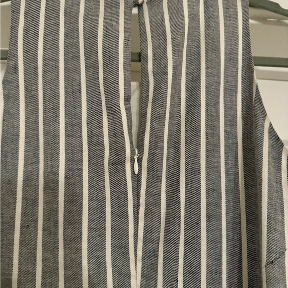 NWT ~ Banana Republic Factory Wide-Leg Linen Blue and Cream Jumpsuit ~ SZ:6P - Picture 6 of 12